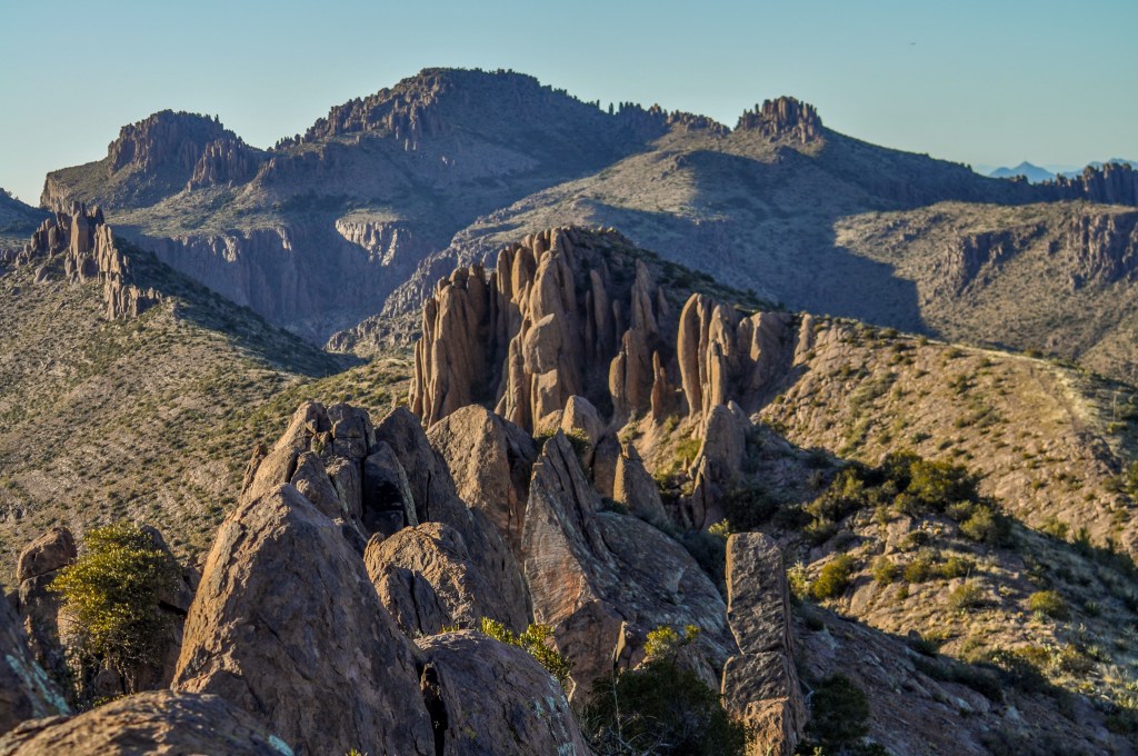 Another perspective of Weaver's Needle, very different from Peralta. I always thought it was a single structure but it is much longer than expected.